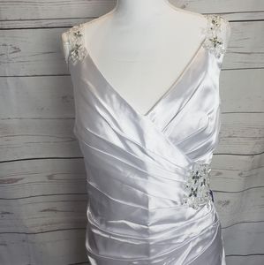 JJ's House Wedding Dress